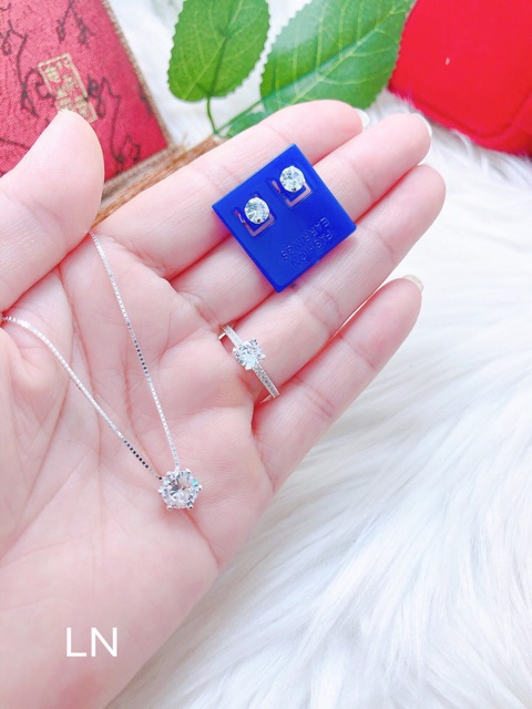 Dây chuyền bạc ý mặt đá nụ nhỏ xinh DC0430