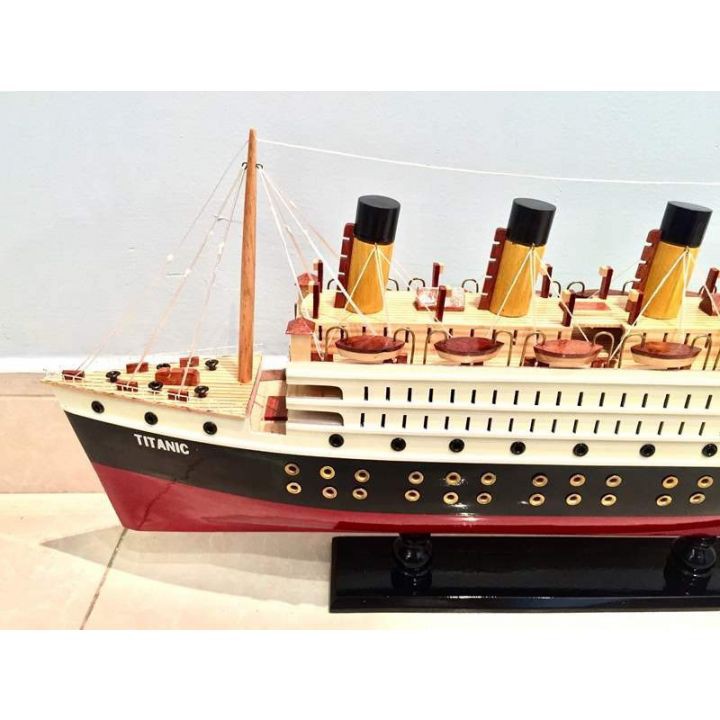 Mô Hình Tàu Titanic- Con Tàu Chở Khách Nổi Tiếng Nhất Thế Giới Dài 40cm Gỗ Tự Nhiên 100%