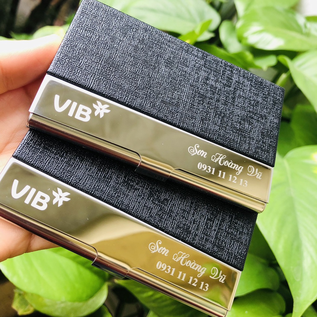 Đặt hộp namecard khắc logo ngân hàng VIB theo yêu cầu làm quà tặng