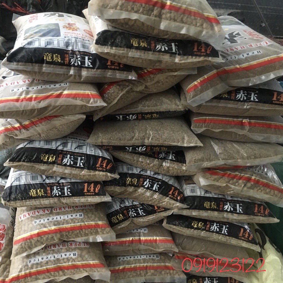 1 kg Đất nền Super Hard Akadama size S