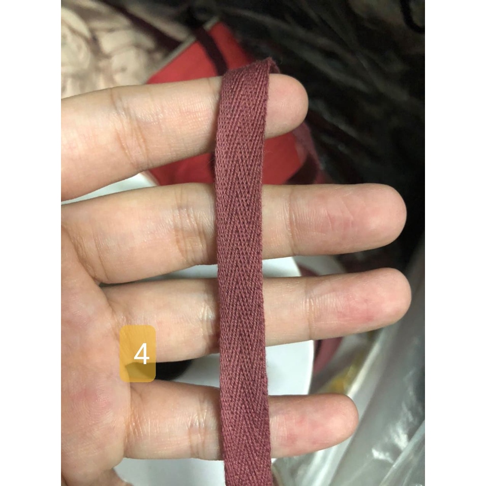dây lé trang trí quần áo thể thao, dây viền xương cá 1 cm   (  5k/5m