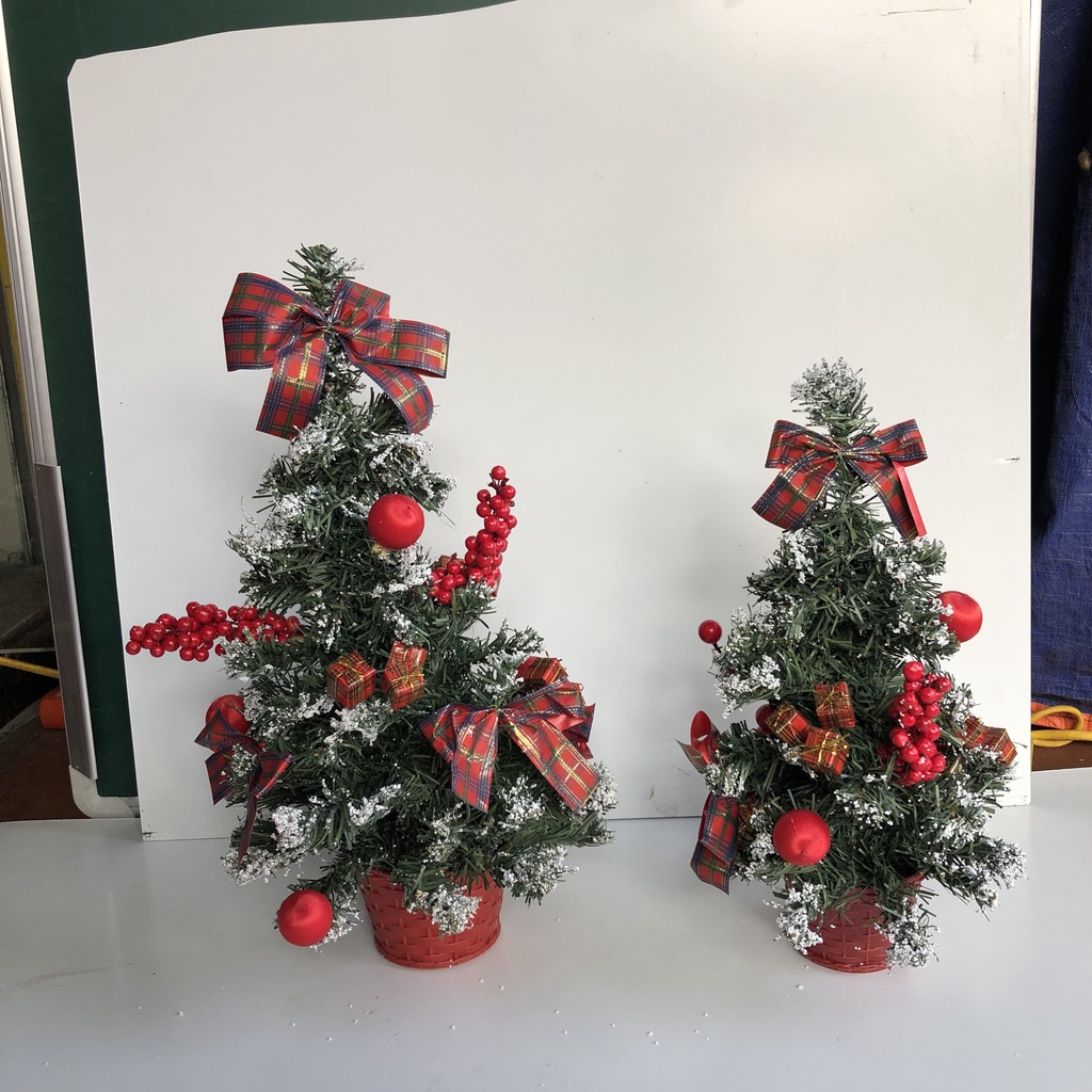Cây thông phủ tuyết để bàn trang trí sẵn cao 38cm, 48cm decor Giáng sinh Noel