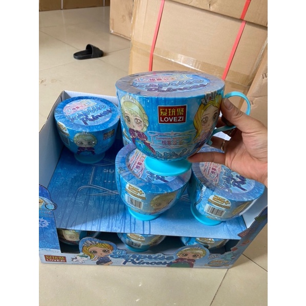 Trứng Búp Bê LOL Mẫu Tách/Lâu Đài/Lọ Elsa - 1 Cái