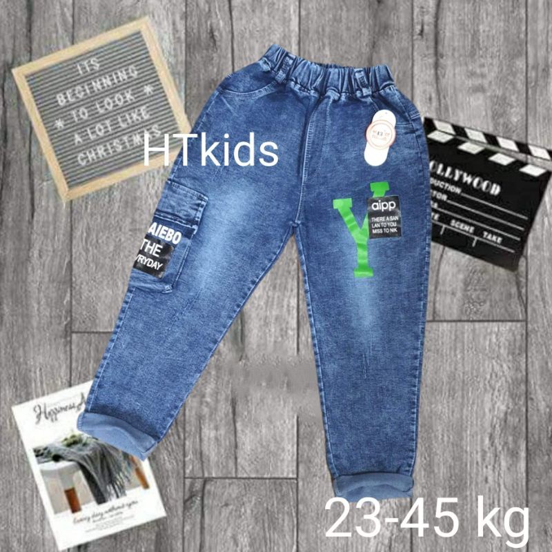 Quần bò dài chữ size đại (25-35kg) cho bé trai