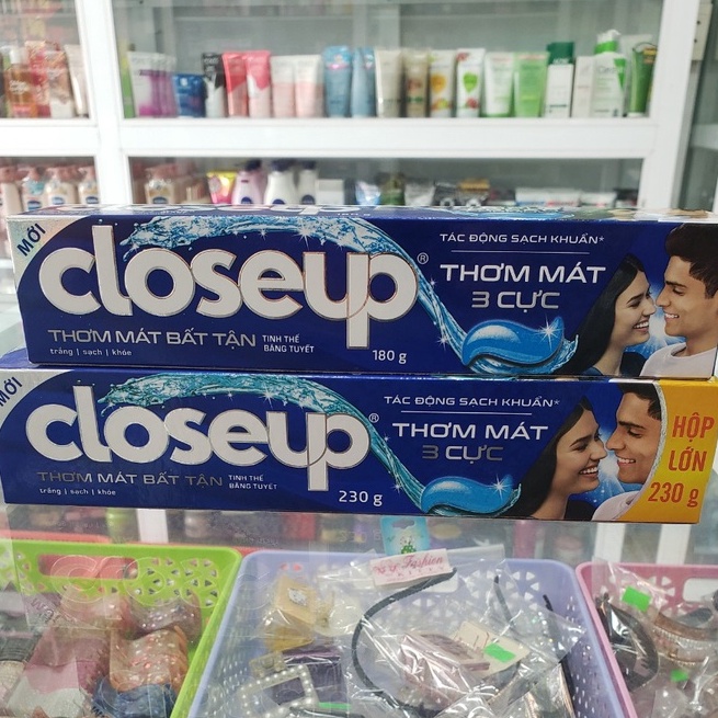 Kem đánh răng thơm mát bất tận tinh thể băng tuyết Close Up Everfresh Winter Blast (230g)