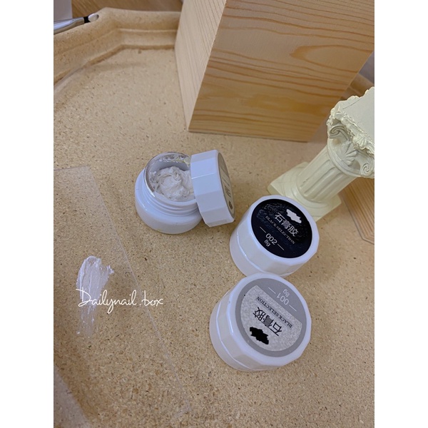 Gel xi măng tạo hình vẽ móng