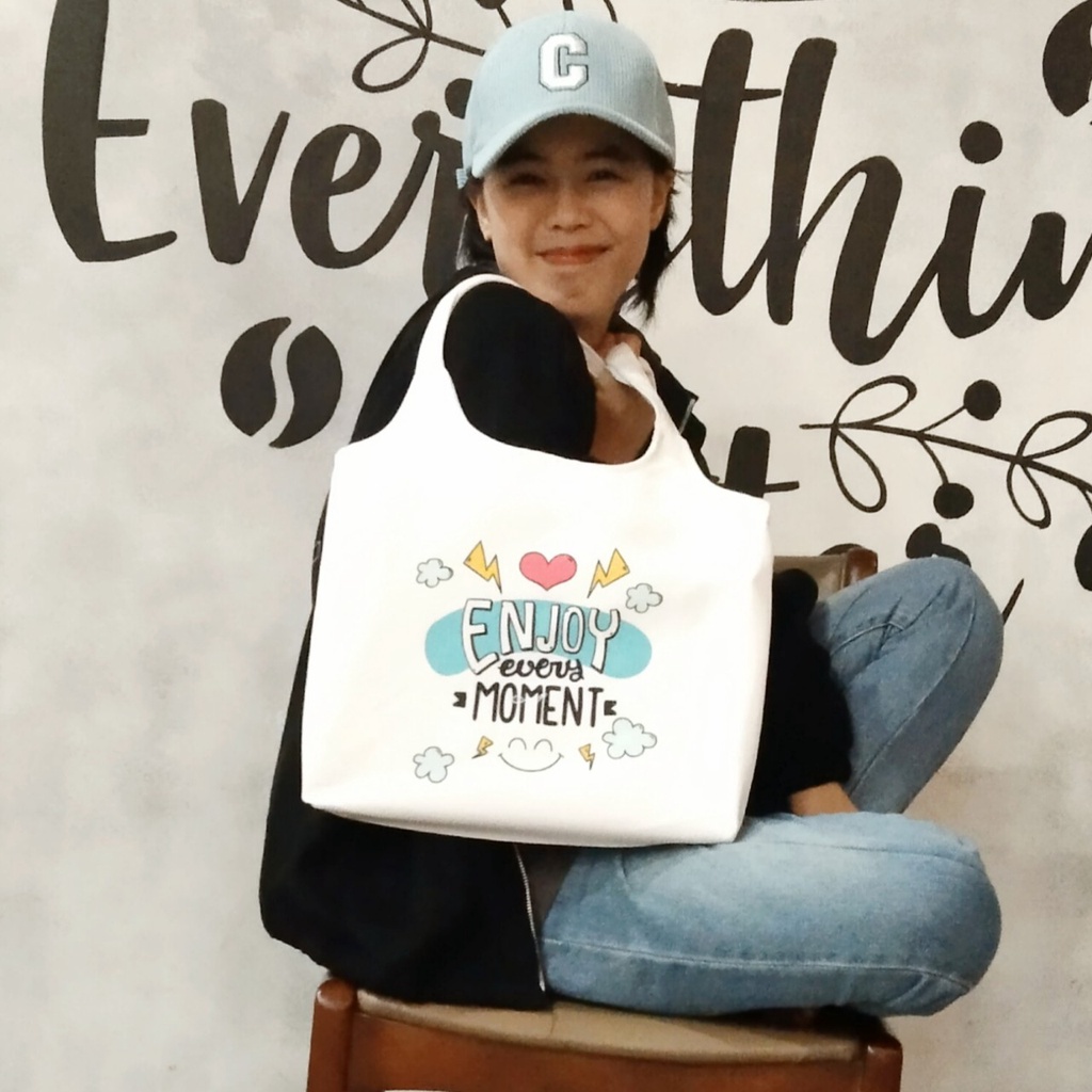 Túi tote, vải canvas 100% poli cao cấp, phong cách thời trang ulzzang, có khoá miệng xịn xò ENJOY EVERY MOMENT mã K26