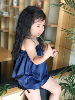 Set đồ bé gái hai dây lụa đáng yêu