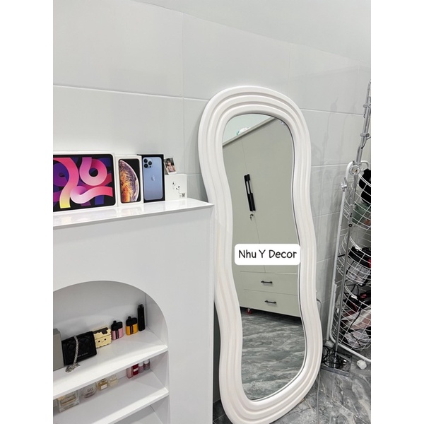 Gương lượn sóng dáng hạt đậu,  nịnh dáng, sang trọng, kích thước 170x70