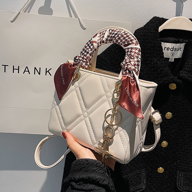 Túi Đeo Chéo Vai Bằng Lụa Thời Trang Sành Điệu Cho Nữ