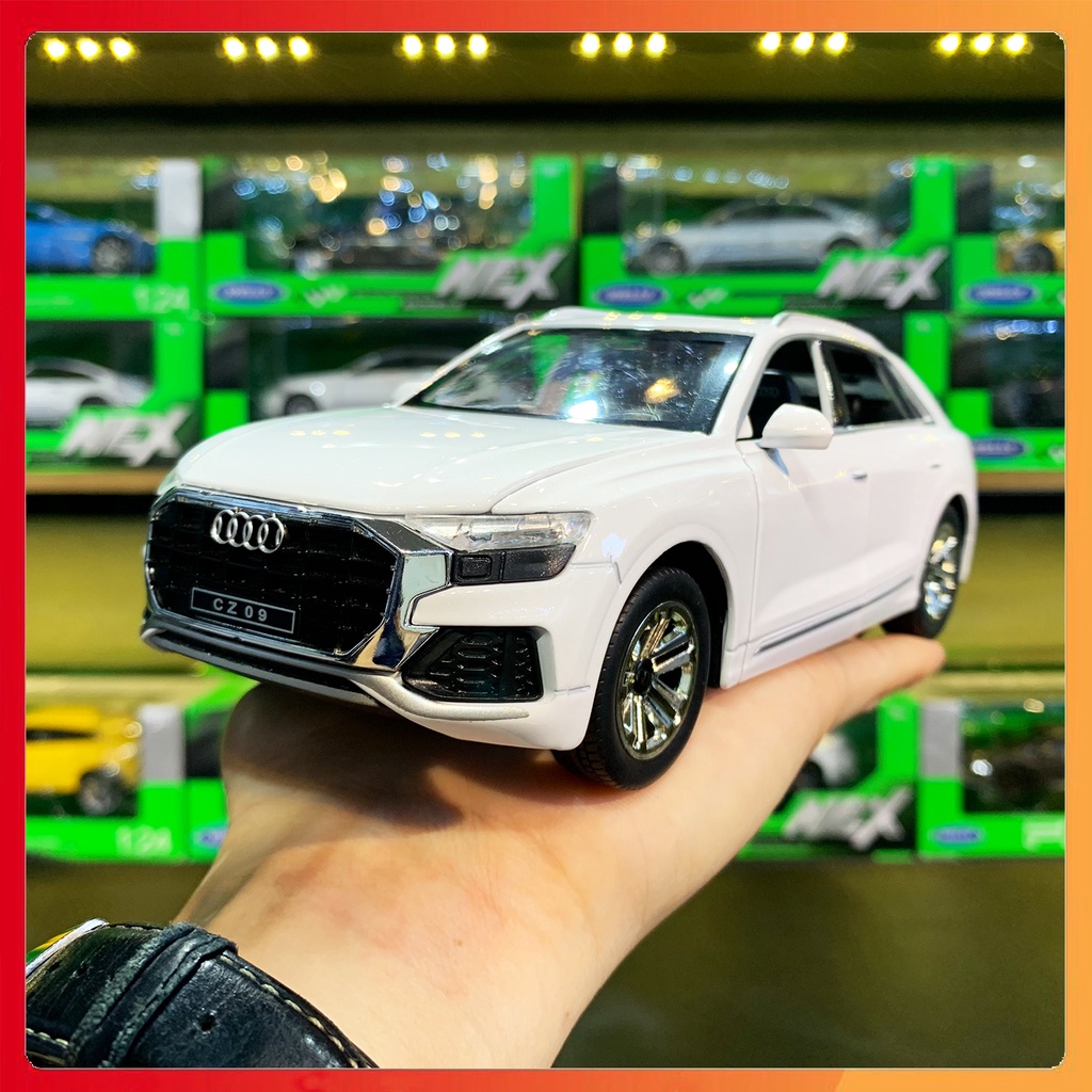 Mô hình xe Audi Q8 tỉ lệ 1:24 CHEZHI