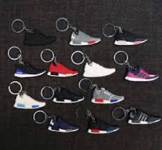 Móc khoá giày sneaker