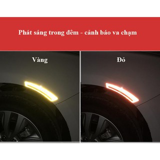 Bộ 2 miếng dán phản quang vè xe ô tô (đỏ), mẫu 02