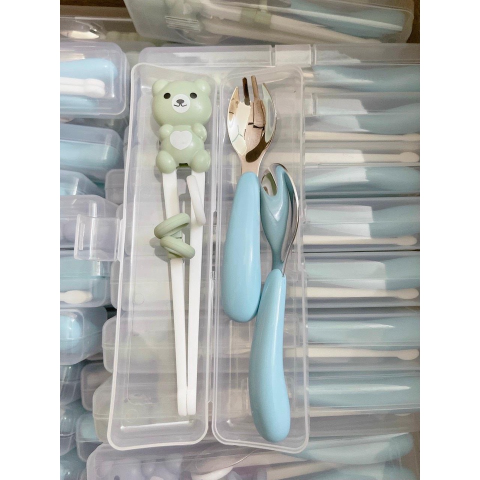 Set đũa tập gắp, thìa, dĩa hình gấu kèm hộp cho bé ăn dặm cao cấp thích hợp mang đi dã ngoại DoSoSinh_GiaSi