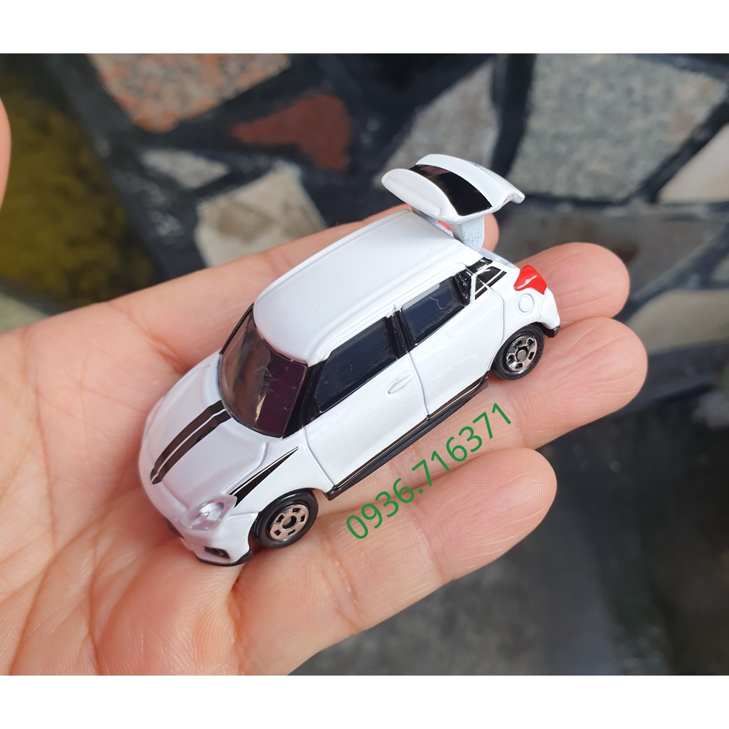 Xe mô hình tĩnh tomica Nhật bản S u z u k i