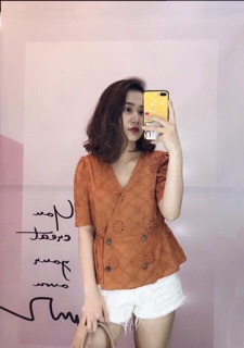 Áo thô đục lỗ vải dư