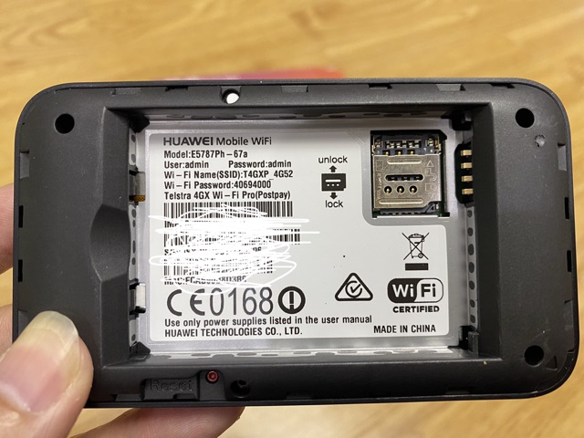 Bộ Phát Wifi 4G Huawei E5787Ph-67a tốc độ 4G 300Mb Wifi 2 băng tần 900Mbps Pin 3000mAh sửa dụng liên tục 10-12h