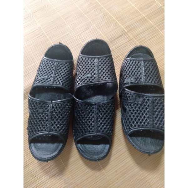 Dép tổ ong đen size 42,43,44,45,46