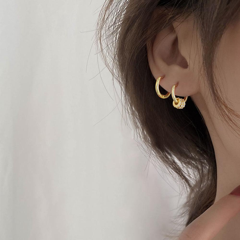 Bông Tai Tròn Bằng Hợp Kim Đính Kim Cương Phong Cách Punk Cổ Điển Cho Nữ
