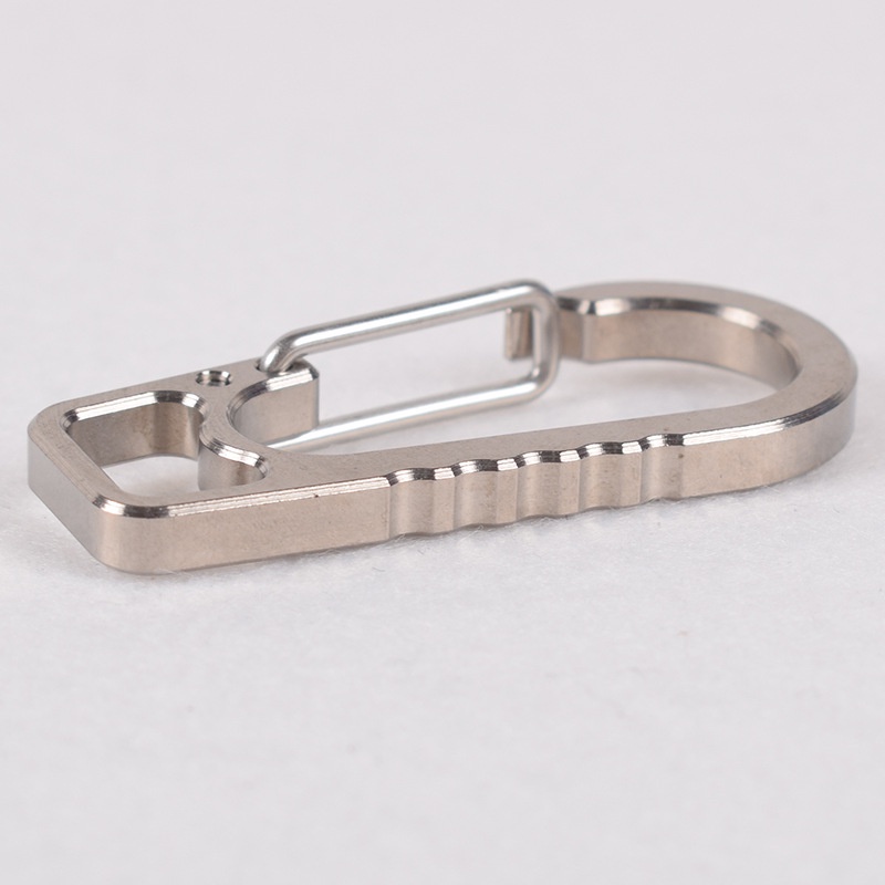 Móc khóa Carabiner titan