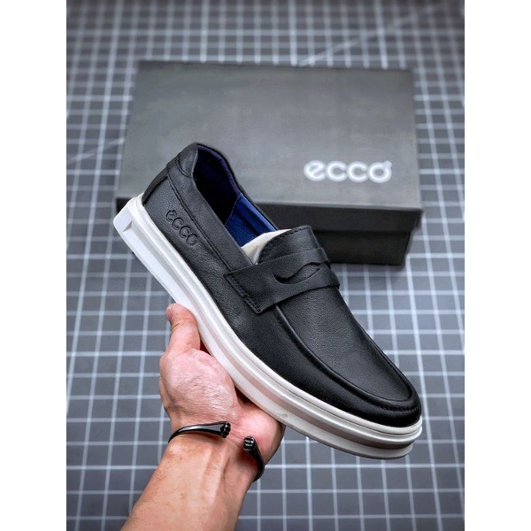 Ecco Slipon