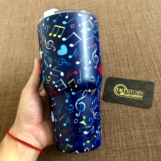 LY GIỮ NHIỆT YETI Mẫu Nốt Nhạc 900ML (Logo YETI dập nổi - full phụ kiện)