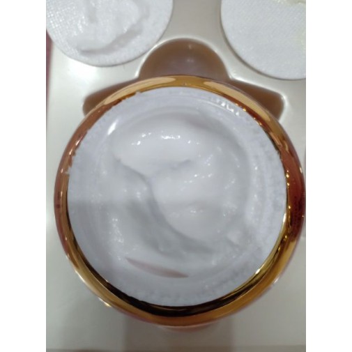 Bộ đôi kem hoàng cũng