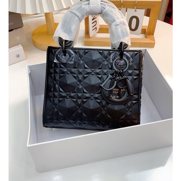 Túi Xách Nữ CD Da Bóng Full Màu Size 18 ,21Cm Tặng Kèm Khăn Hãng Hàng Cao Cấp Fullbox Đeo Chéo Đeo Vai Sang Chảnh MSP399