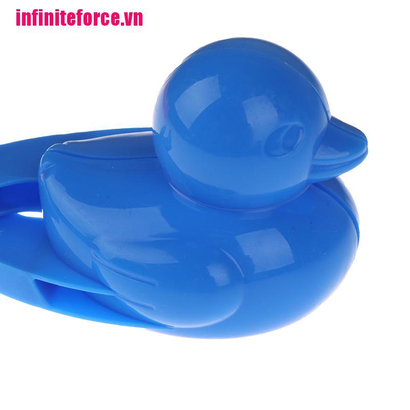 Đồ Chơi Quả Bóng Tuyết Hình Chú Vịt Dễ Thương