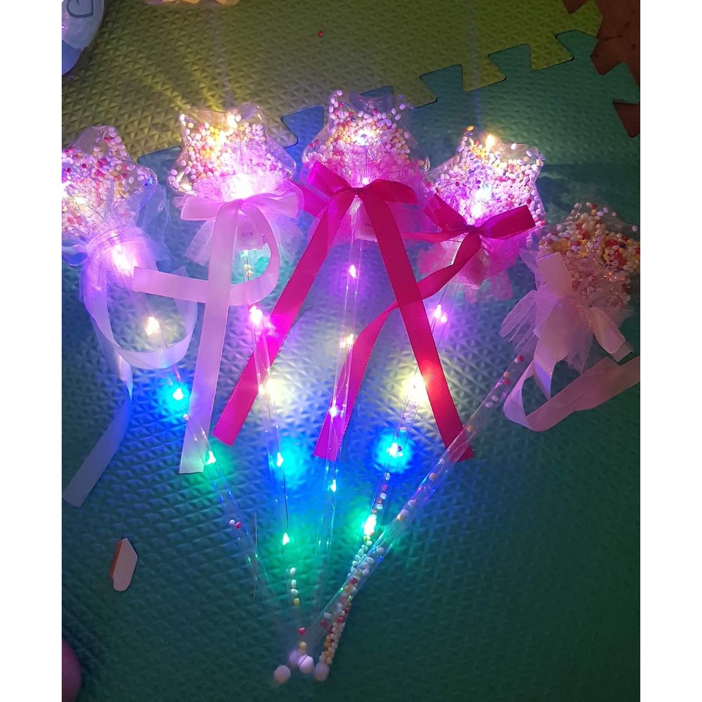 Gậy ngôi sao có đèn led 2 chế độ