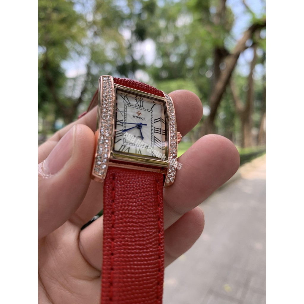 Đồng hồ nữ chính hãng WWOOR mã 3005 Thời Trang, Sang Trọng, Đẳng Cấp.