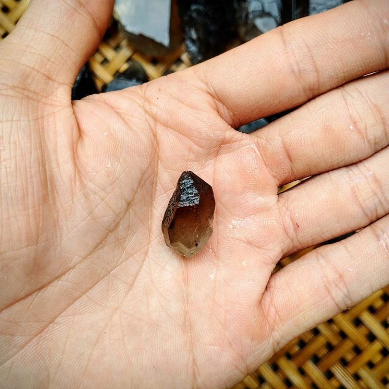 Tinh thể Smoky quartz sưu tầm, trang trí, làm handmade, thanh tẩy năng lượng tiêu cực