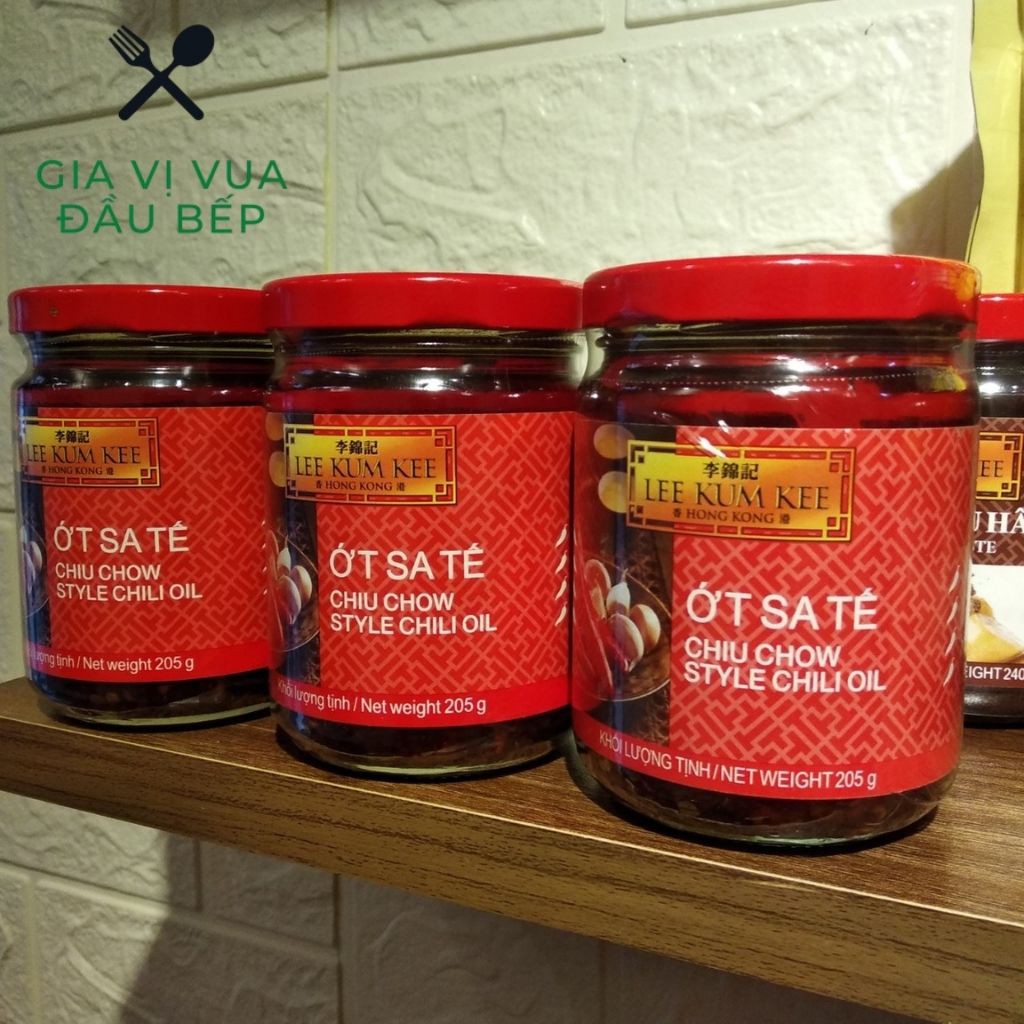Ớt Sa Tế Lee Kum Kee Chiu Chow Style Chili Oil 205gr - Nhập Chính Hãng