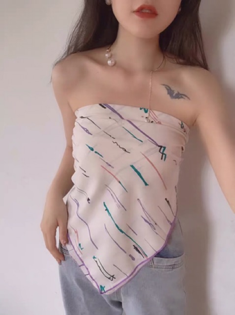 ÁO YẾM KHÔNG DÂY HOẠ TIẾT