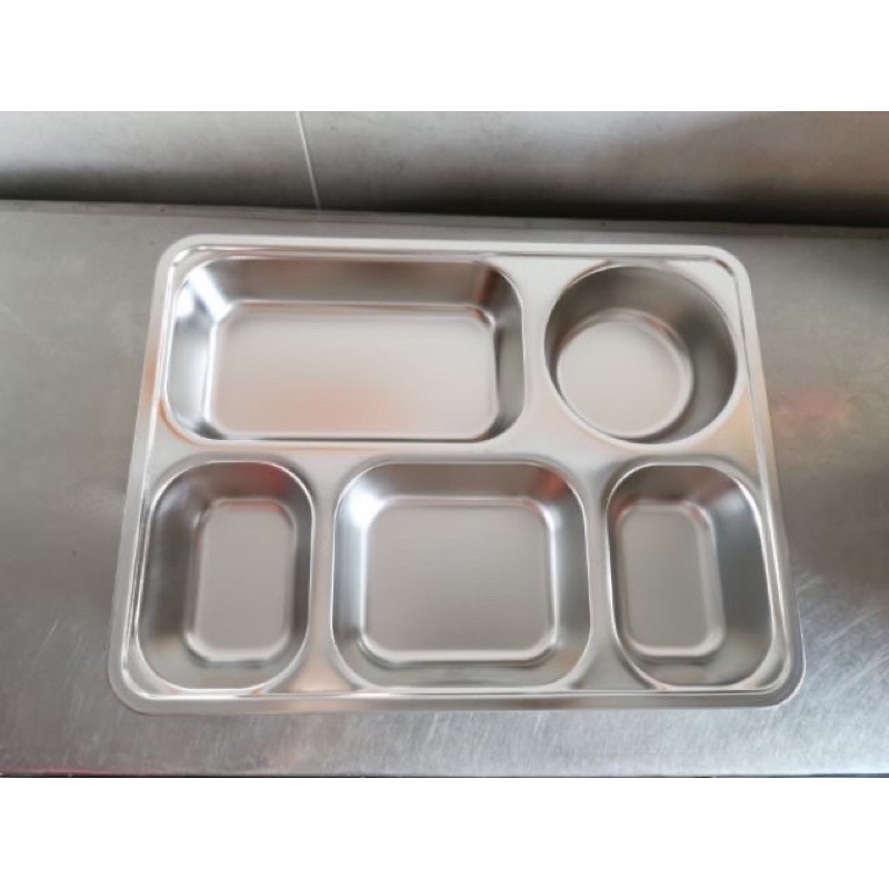 Khay cơm 5 ngăn inox cao cấp. Có nắp