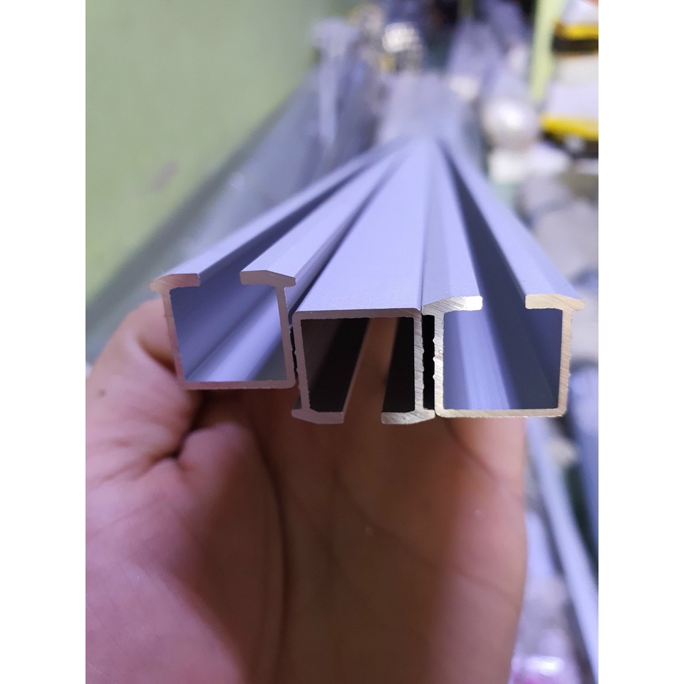 Bánh xe cửa lùa, Ray cửa lùa có giảm chấn cao cấp, hàng dày