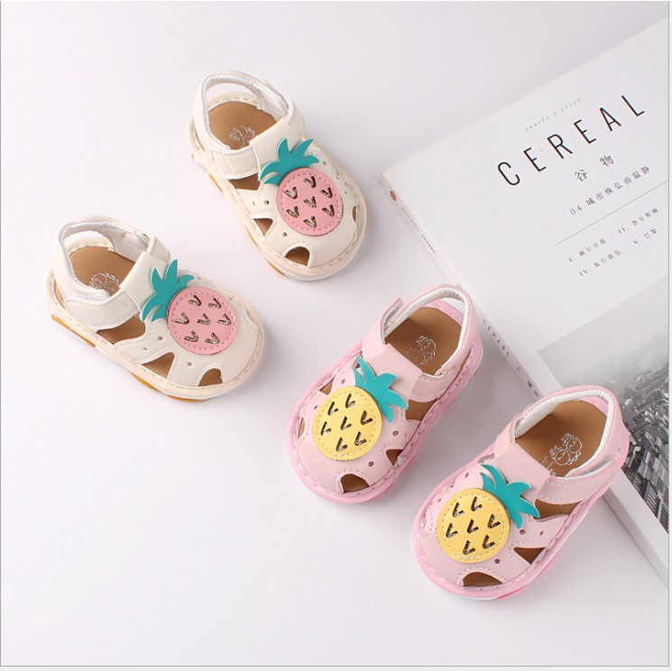 Dép dứa dễ thương cho bé