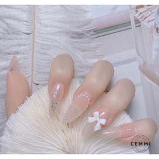 Móng úp thiết kế ẩn xà cừ, charm nơ
