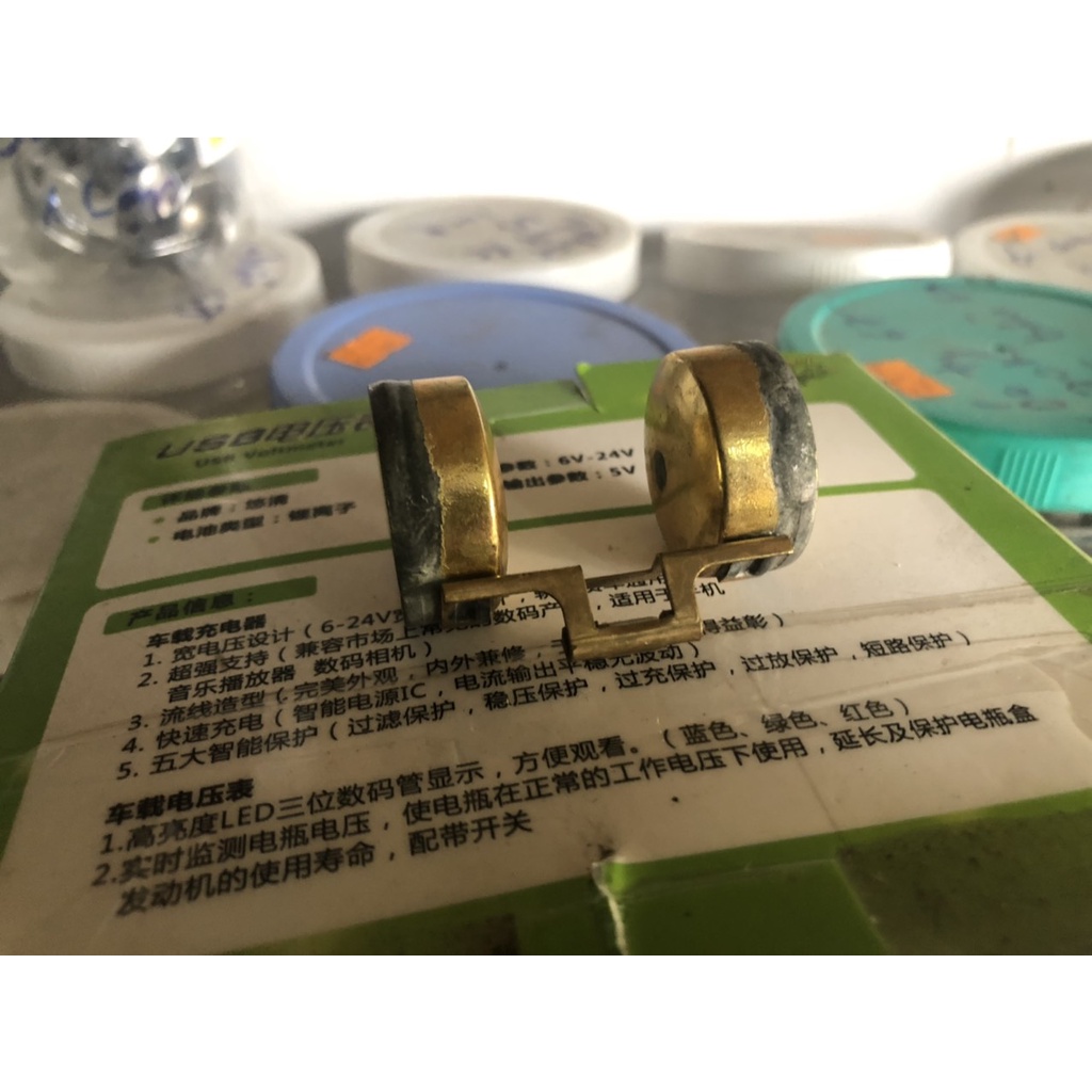 Phao xăng bằng đồng thau cho bình xăng con đít gài xe honda 67