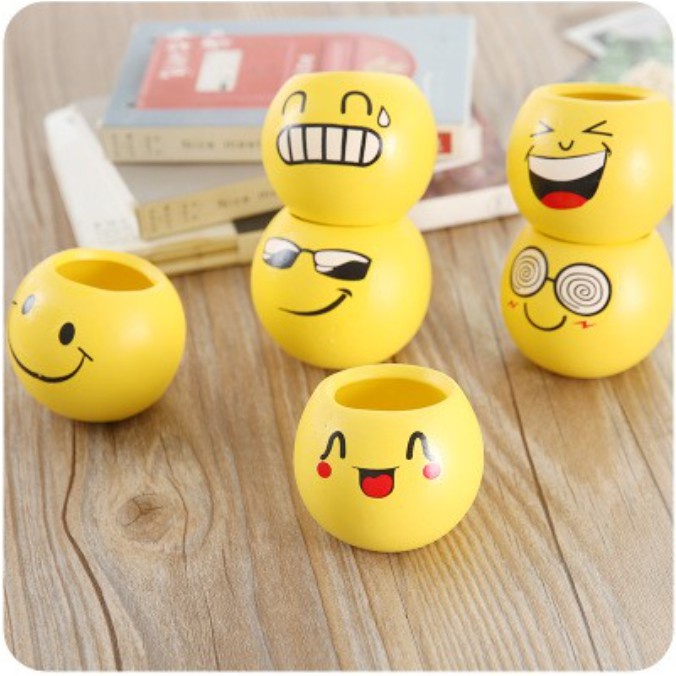 ❁◐Combo 10 chậu cây cảnh mini Emojji mặt cười, không tặng kèm đất và hạt giống cỏ tóc