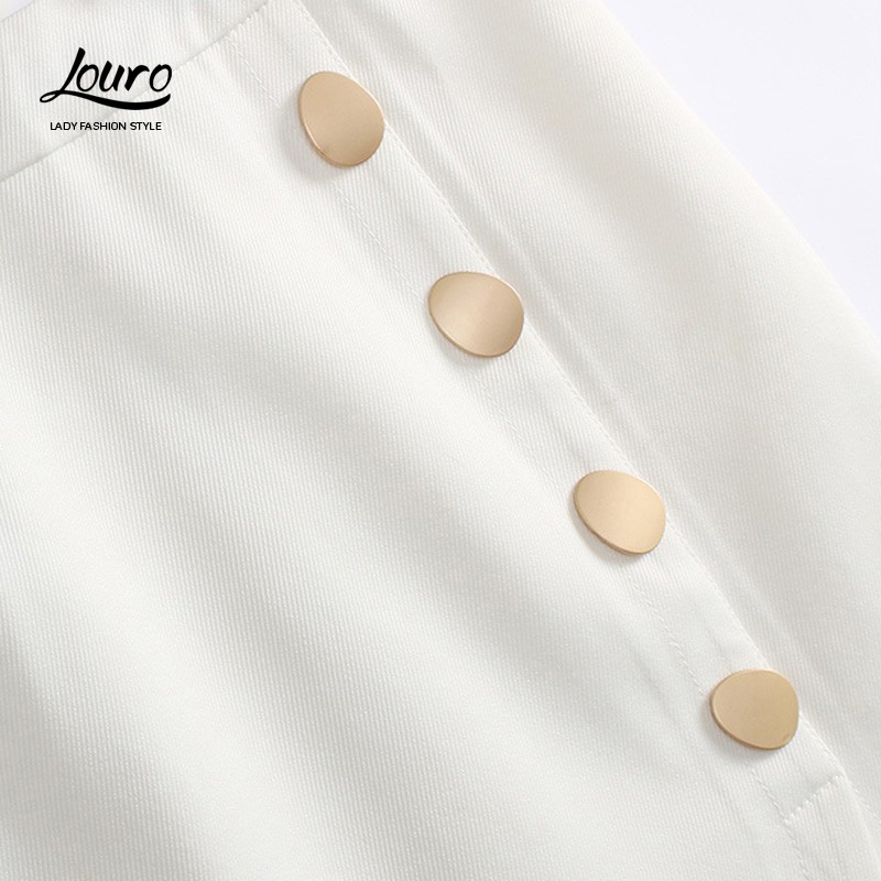 Chân váy ôm công sở Louro L900, mẫu chân váy công sở với hàng cúc dọc xẻ đùi | BigBuy360 - bigbuy360.vn