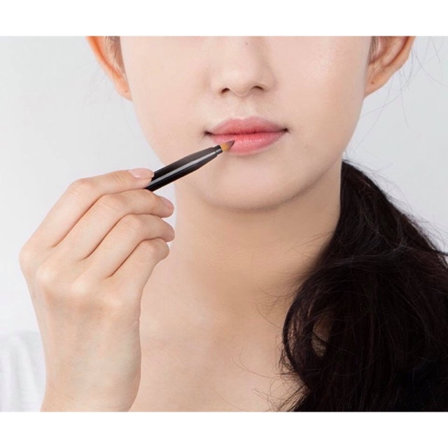 💋Cọ Môi Innisfree Make Up Auto Lip Brush💋