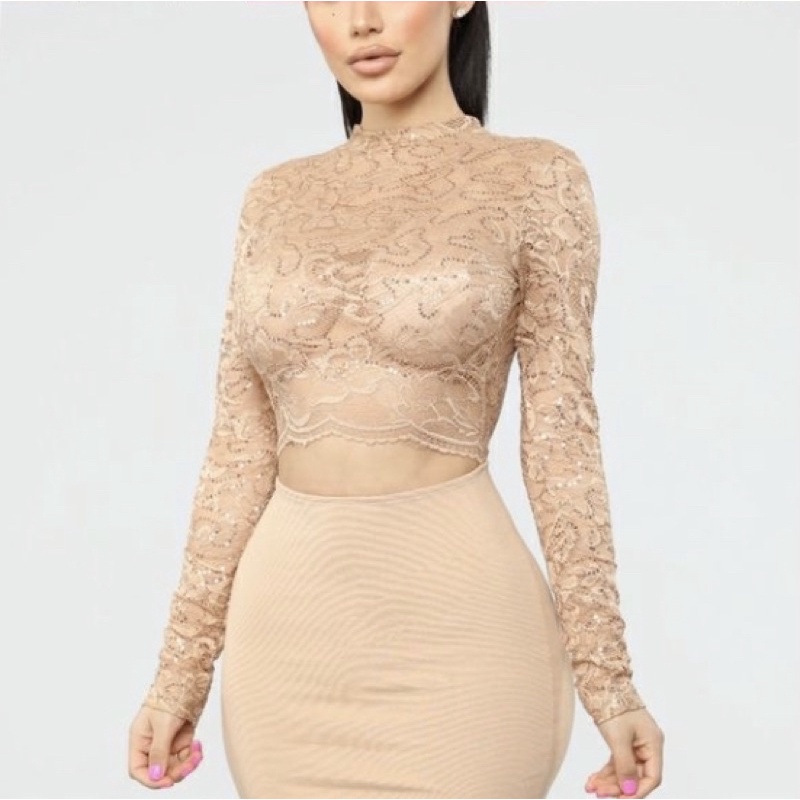 Đầm ren hở lưng Haute Monde còn tag 2 màu đỏ/ be  - Thanh lý vnxk
