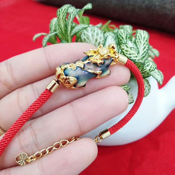 Vòng Phong thủy tỳ hưu đổi màu