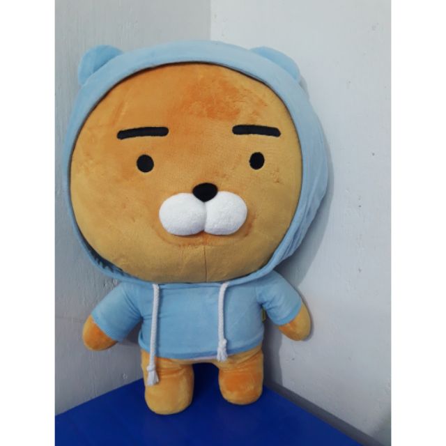 Gấu Ryan size to 60cm gấu đến từ hàn quốc . Lông mịn đẹp . Bạn nào fan ryan rước em về đội nhé . Có giá cực kì hấp dẫn k