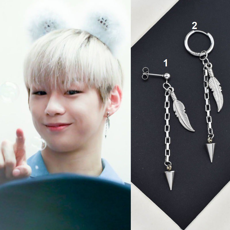 Khuyên tai titan unisex lá phối đinh xích vuông Kang Daniel có loại ko bấm lỗ