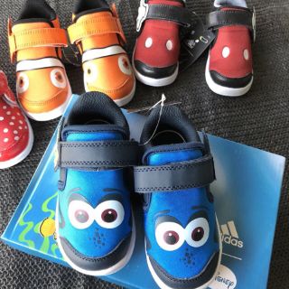 Giày siêu nhẹ quai dán Trainers Performance Disney M&M