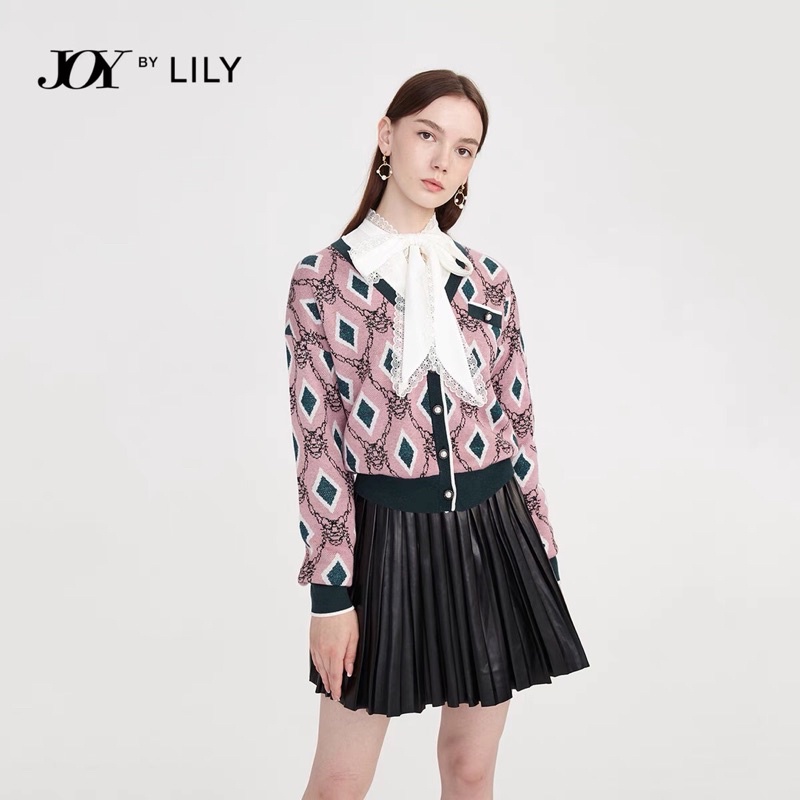 Áo len hoạ tiết Lily