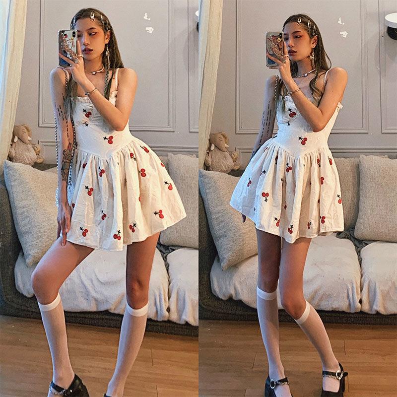 Đầm Hai Dây Dáng Phồng Họa Tiết Quả Cherry Thời Trang Mùa Hè Hàng Mới 2022