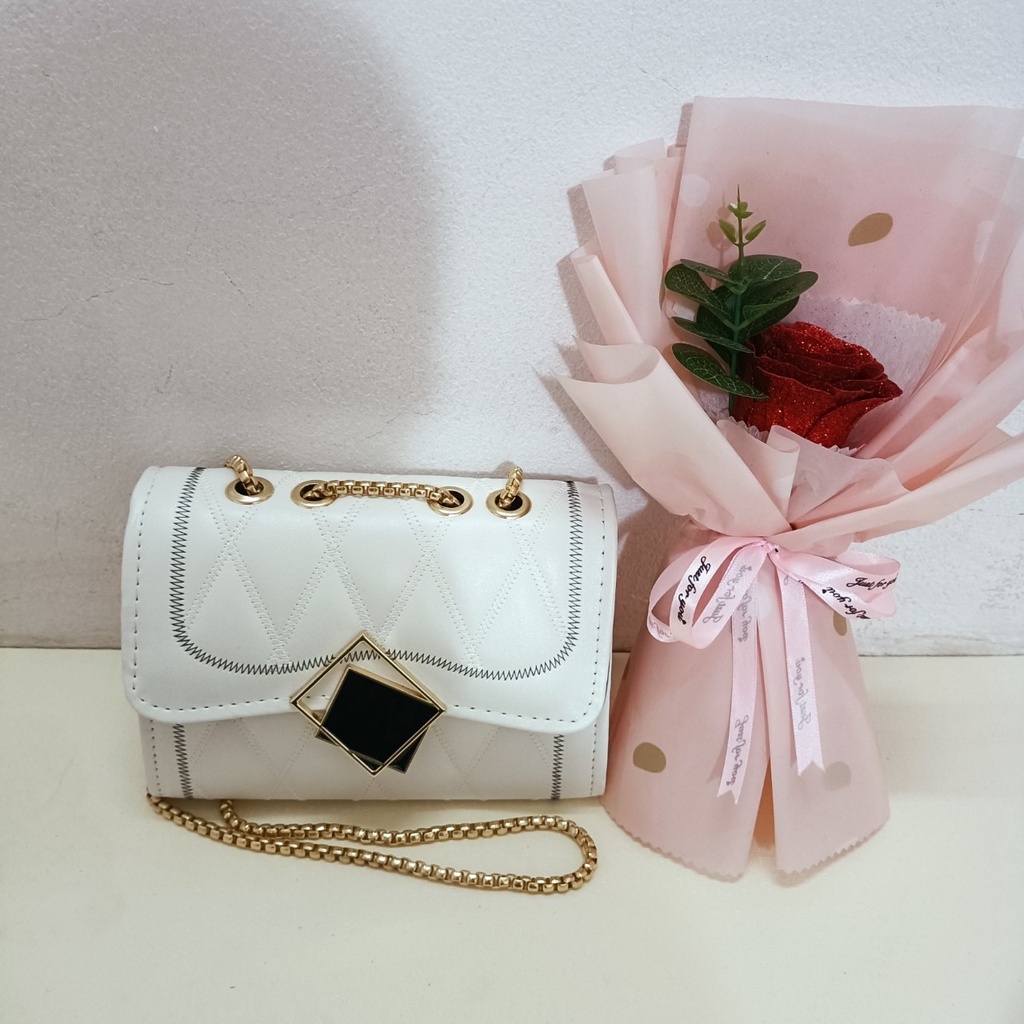 Túi Xách Nữ Có Dây Đeo Chéo Khóa Gương A03